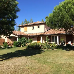 https://le-paradis-de-la-provence.hotels-rhonealpes.com