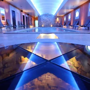 5* فندق وسبا أوبرج دو كاسانيي